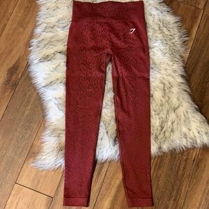 Gymshark leggings Cherry/brown. Scrunch bum. Small